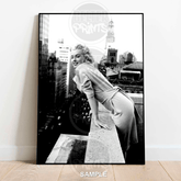 Marilyn Monroe Balcony Cityscape Wall Art | Timeless Hollywood Glamour Print - A4 – 21x29cm (8x12’’) - Print